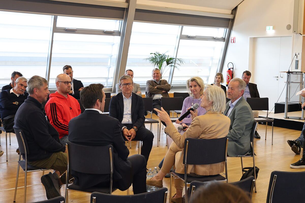 Dialog in der Urania