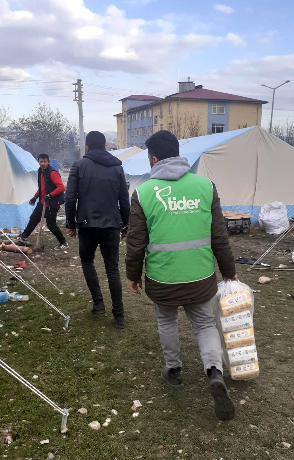 Nothilfe nach neuerlichem Erdbeben