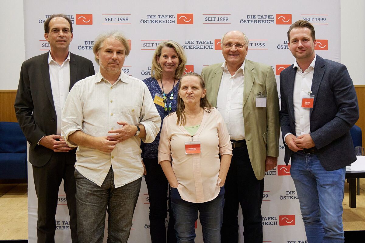 Am Podium des 1. Zukunftsdialogs